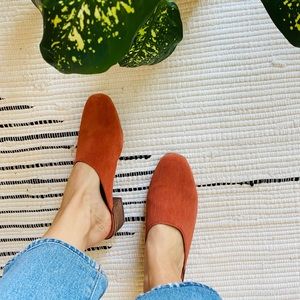Madewell Mule shoes in corduroy suede red